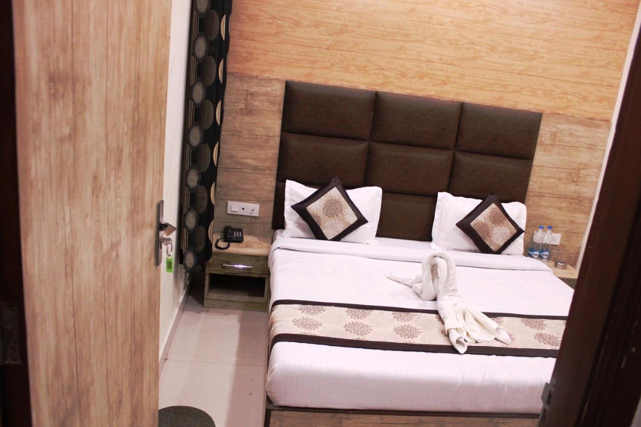 Shree Krishna Hotels Amritsar Ngoại thất bức ảnh