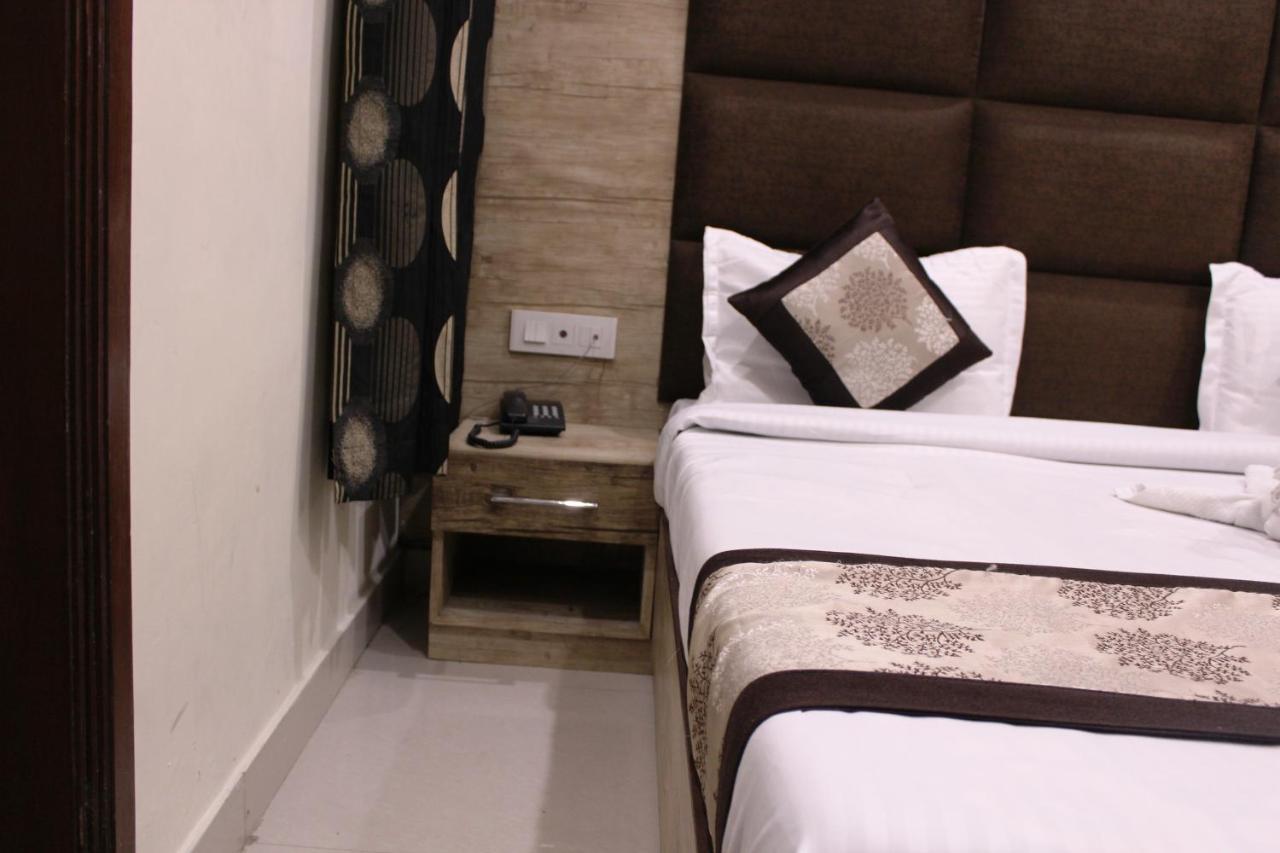 Shree Krishna Hotels Amritsar Ngoại thất bức ảnh