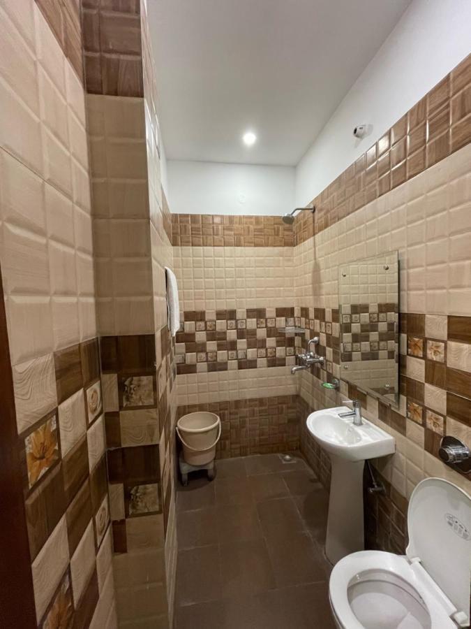 Shree Krishna Hotels Amritsar Ngoại thất bức ảnh